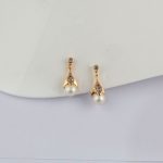 Syn Pearl Dangling Earring