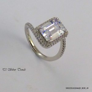 Elegant Silver Crystal Ring S7