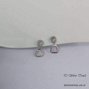 Dangling Silver Earring