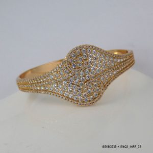 18KGP LUXURY CRYSTAL BANGLE
