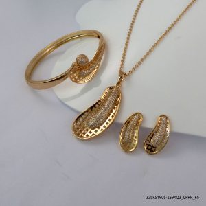 18KGP EURO CRYSTAL SET