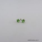 SYN PERIDOT FLOWER SILVER STUD